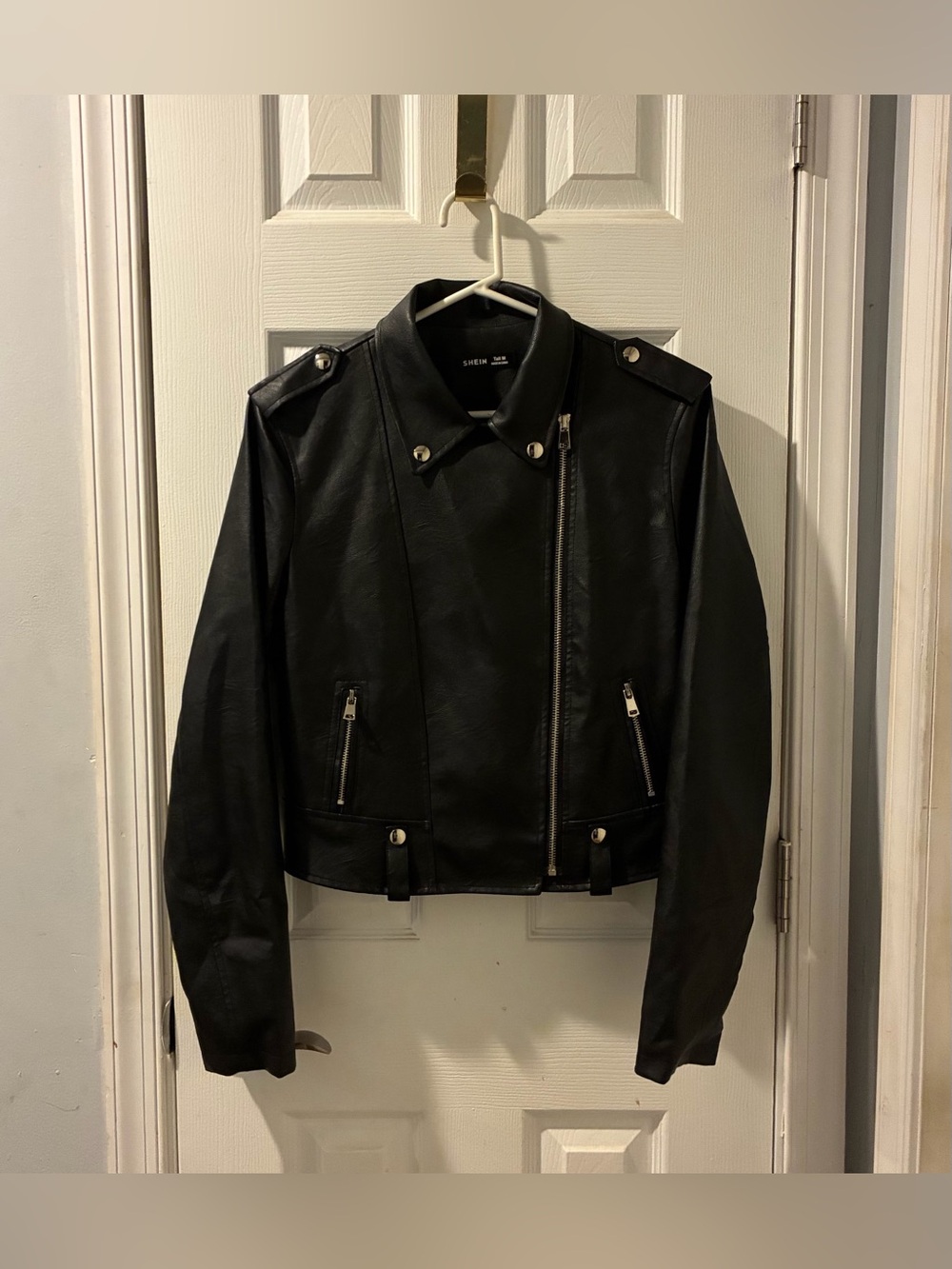 Women’s Stylish Black Faux Leather Jacket Size Medium Tall $7